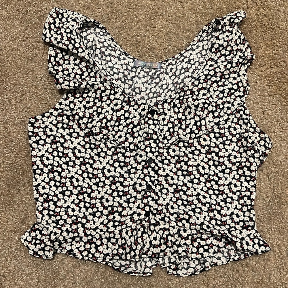 Good‎ Luck Gem Cropped Ruffle Button Front Blouse XL